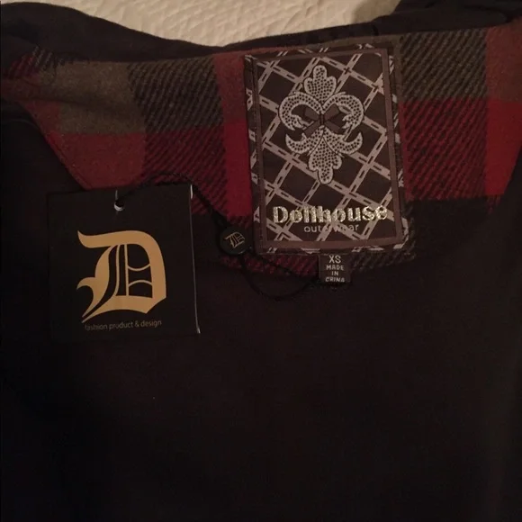 NWT- Dollhouse Cropped, Wool Poncho!! - Picture 3 of 5